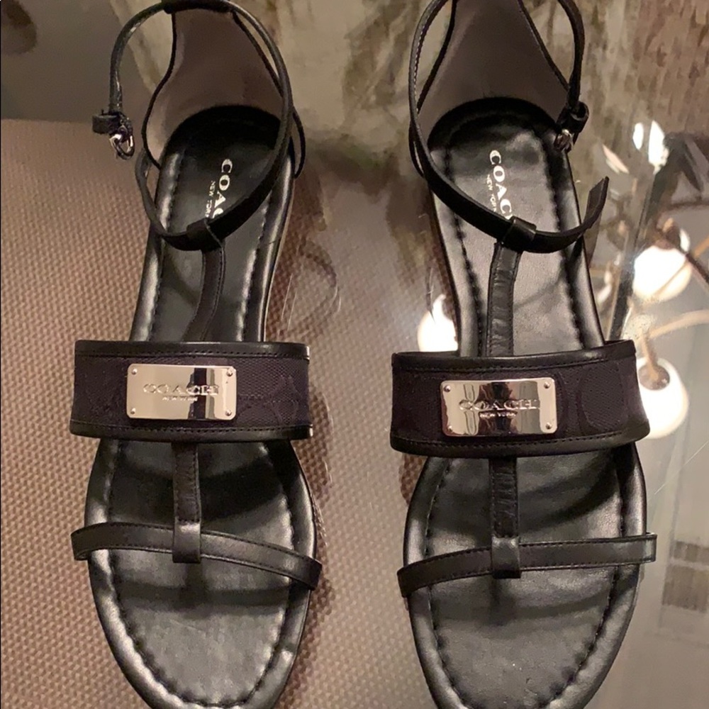 New Coach Signature Sandals
